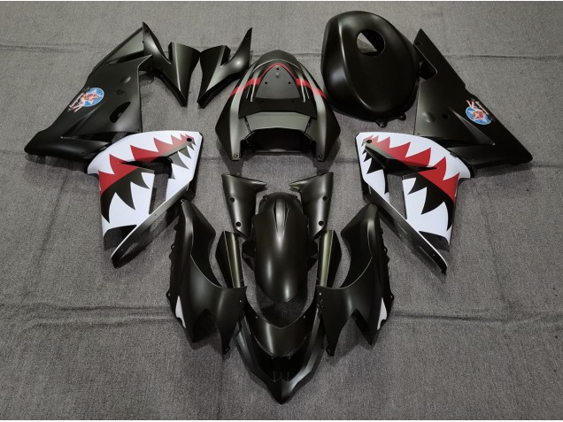04-05 Bombardero Betty Negro Mate ZX10R Carenados Moto 04-05 Bombardero Betty Negro Mate ZX10R Carenados Moto