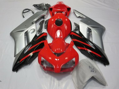 04-05 Plata Rojo & Negro CBR1000RR Carenados Moto