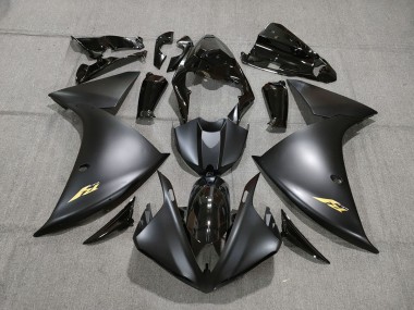 09-11 Negro & Oro R1 Carenados Moto
