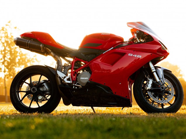 Venta Carenados Moto Ducati 848 2007-2014 - Rojo Negro Brillante