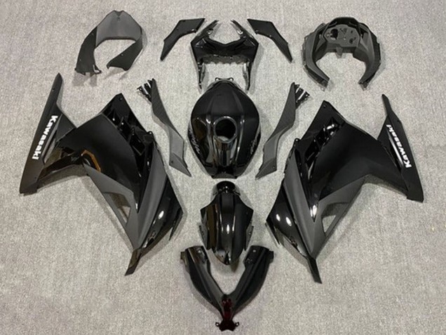 Venta Carenados Moto Kawasaki EX300 2013-2024 - Negro Brillante Negro Mate