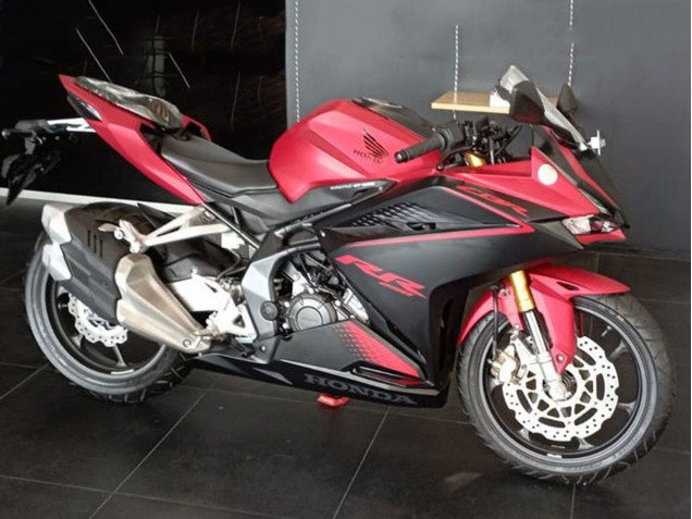 Venta Kits Carenado Moto Honda CBR250RR 2017-2022 - Rojo Negro Mate