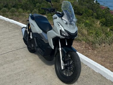 Venta Carenados Moto Honda ADV160 2022-2024 - Plata Negro